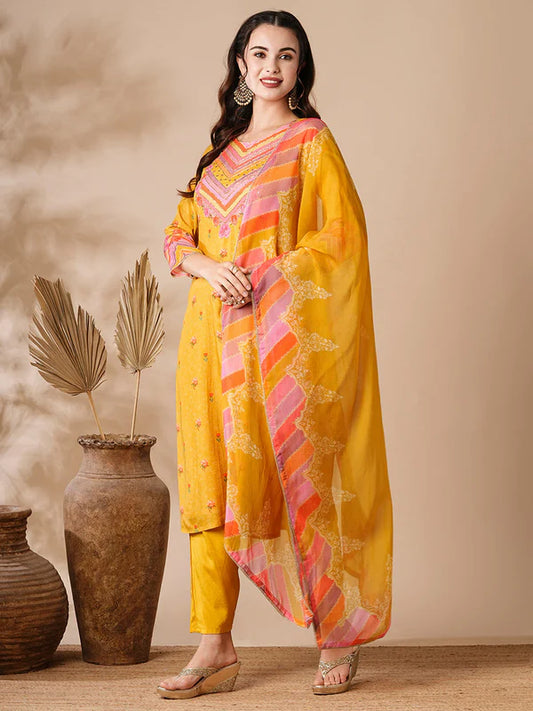 Floral Mirror & Aari Kurta Set